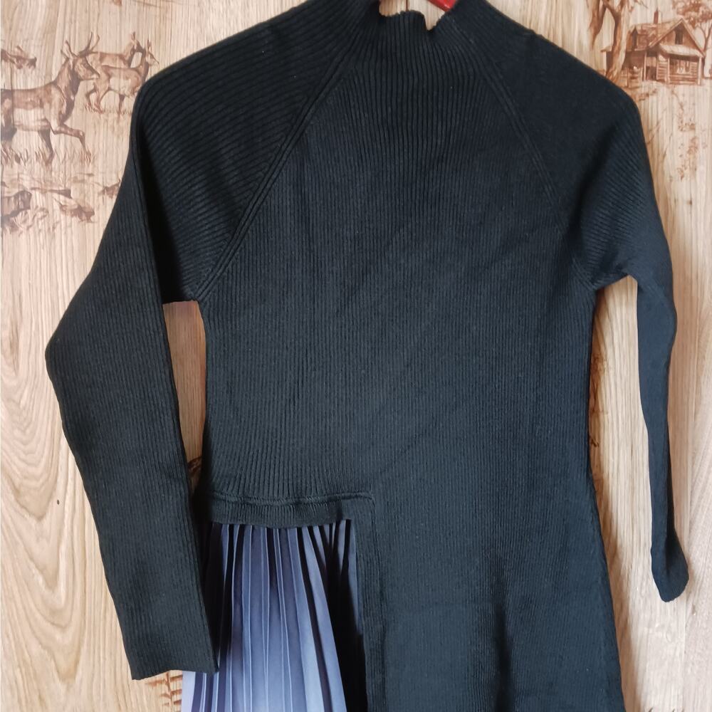As Seen On T.V Gradient Pleated Splicing Knit Dress in Black Size Small - Picture 4 of 10